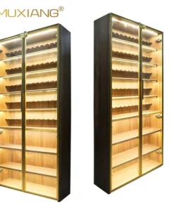 Wandmontierte Pfeifenvitrine
