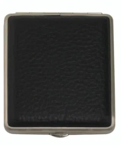 Zigaretten-Etui Metall mit Kunstleder-Cover in schwarz grob genarbt, 18er