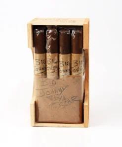 Big Johnny By Oscar box 1/16