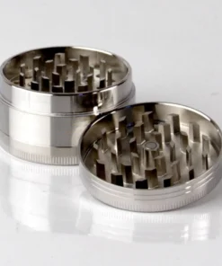 Metall-Grinder mit Sieb im 9er Display sortiert/5cm