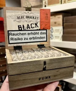 Alec Bradley – Black Market – Punk – Petit Corona