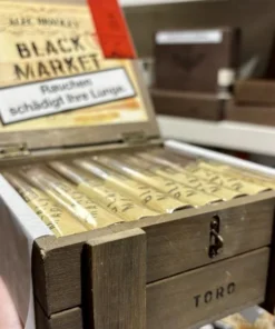 Alec Bradley – Black Market – Toro