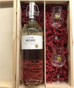 BIRKENHOF Haselnuss Geschenkset | 40% Vol. | 1000ml | Inkl. 2 Gläsern | Verschiedene Geschenkoptionen (ohne Geschenkverpackung, Signatory-Tastingglas)