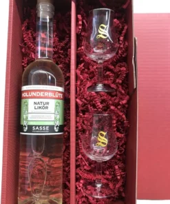 Sasse Holunderblüte Naturlikör 15% 0,7 Ltr. Holunderblütenlikör + 2 hochwertige Signatory-Gläser mit 2 und 4 cl Eichstrich im Geschenkset – Perfekt für besondere Anlässe